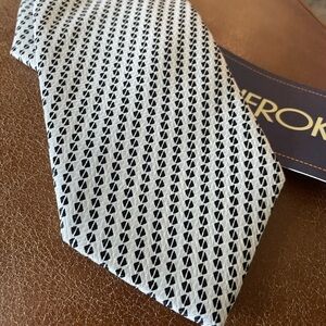 Cherokee Boy Black and Gray Patterned Tie